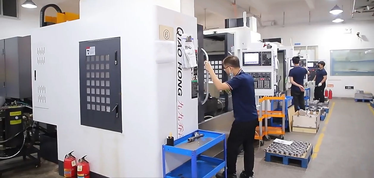 Dongguan Zhongwei Metal Products Co., Ltd linia produkcyjna producenta