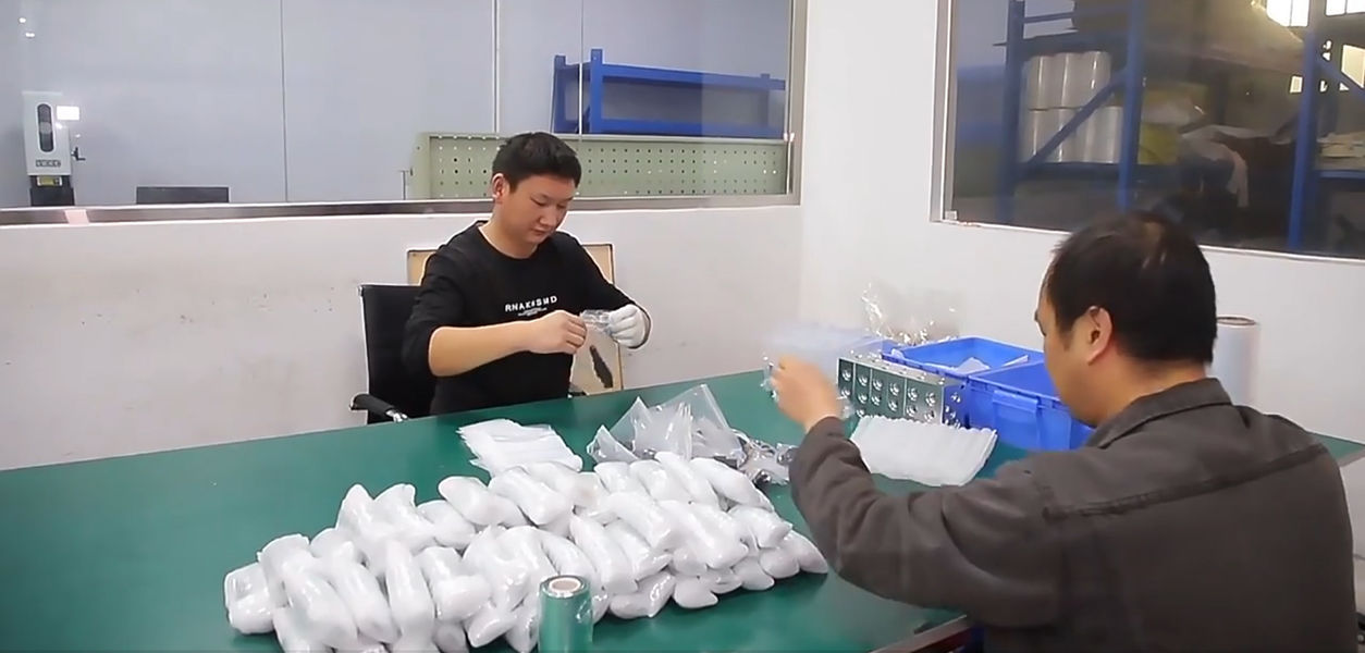 Dongguan Zhongwei Metal Products Co., Ltd linia produkcyjna producenta